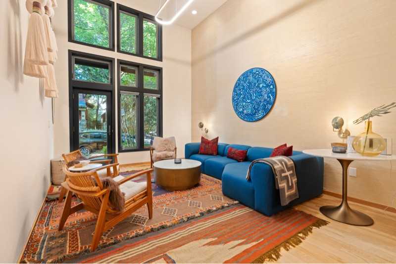 1415 Ne 17th Ave - Photo 2 of 19