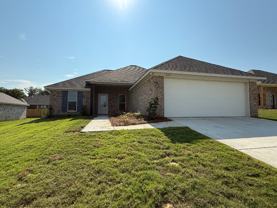 112 Madisonville Dr - Photo 1 of 1