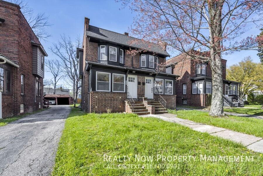 3241 Sycamore Rd #2 - Photo 3 of 17