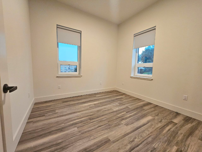 55 Washington St #2E - Photo 4 of 5