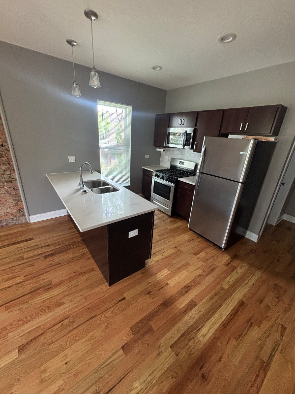 519 W 65th Pl #2 - Photo 5 of 8