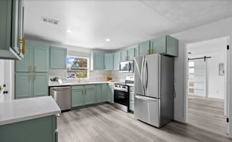 featured image of 814 Hall St #3