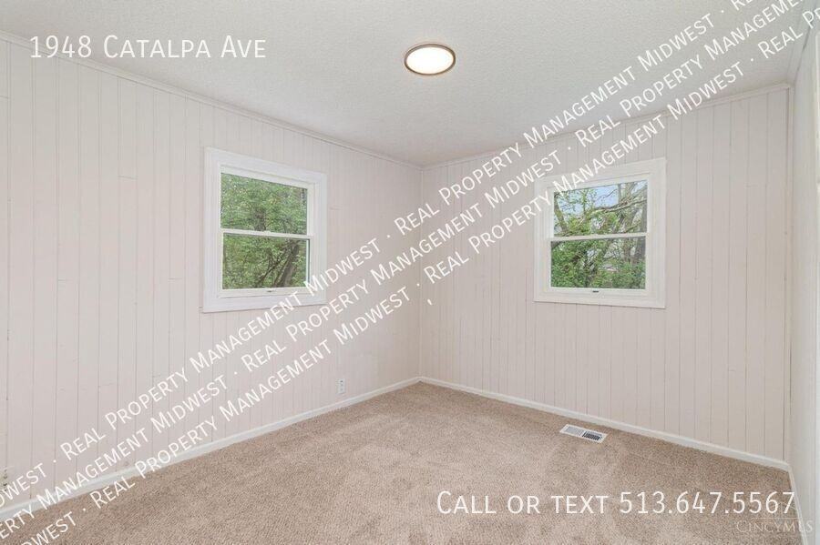 1948 Catalpa Ave - Photo 7 of 14