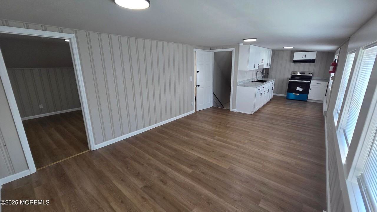 13 W Lake Ave #13 - Photo 2 of 13