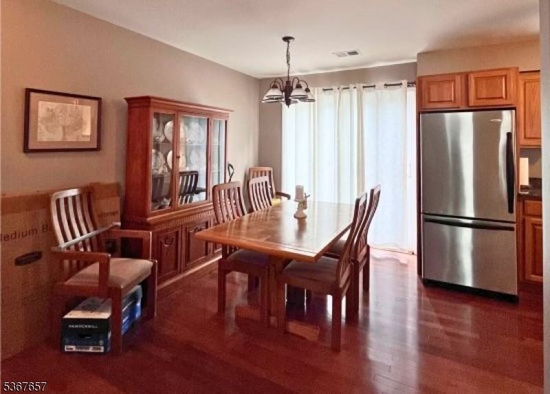 1919B Stonegate Ln #19B19B - Photo 2 of 8