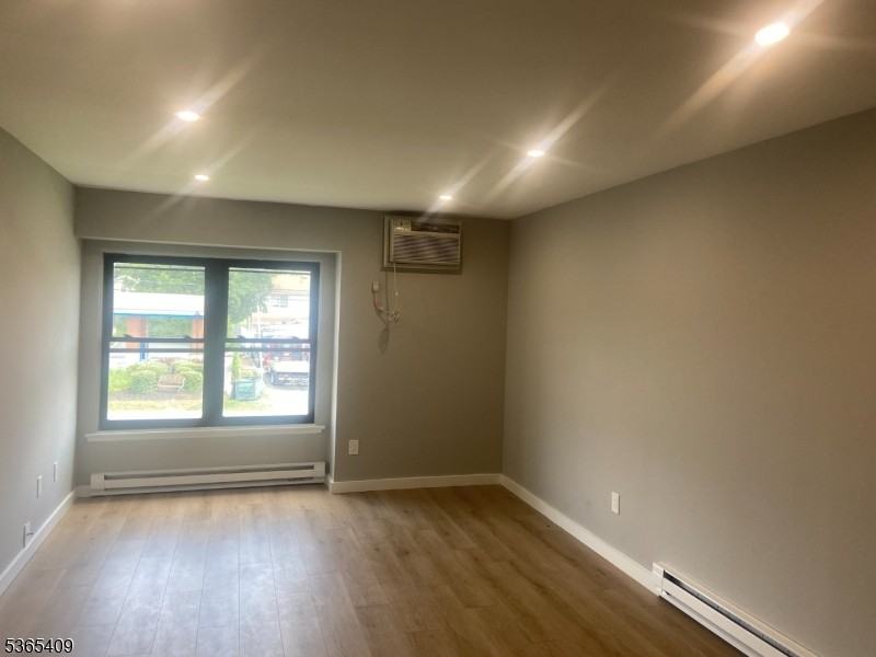 22 Jackson Ave #1-1 - Photo 3 of 7