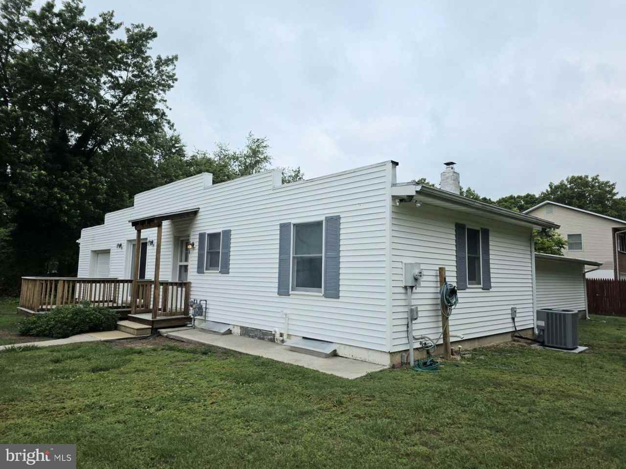 4838 Landis Ave #4838 - Photo 3 of 24