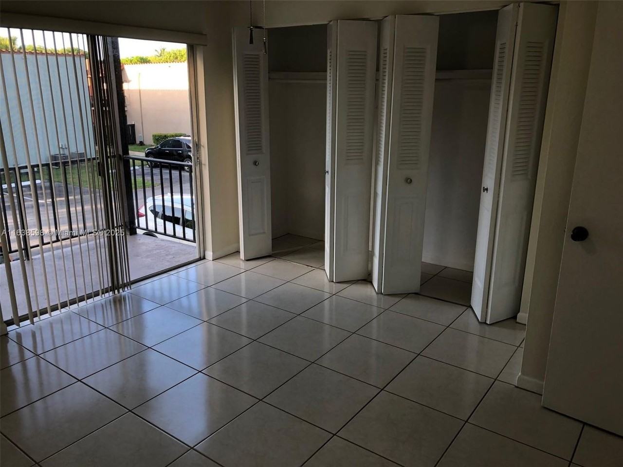 10820 N Kendall Dr #S6S6 - Photo 3 of 19