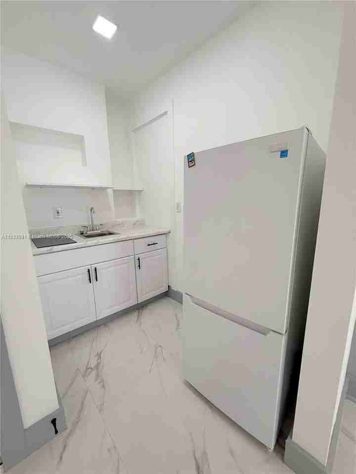 4536 Sw 142nd Pl #1-1 - Photo 3 of 15