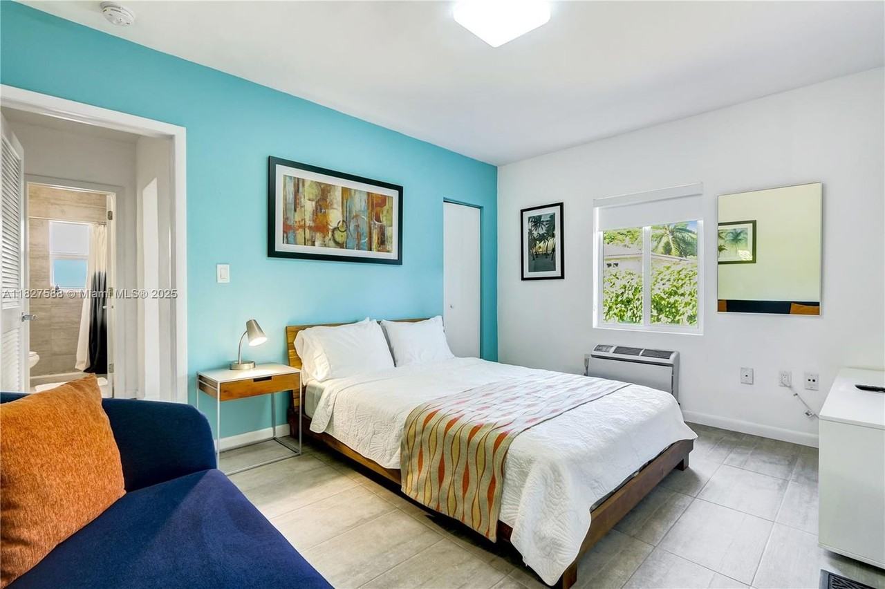 8826 Ne 2nd Ave #8826-8826 - Photo 2 of 24