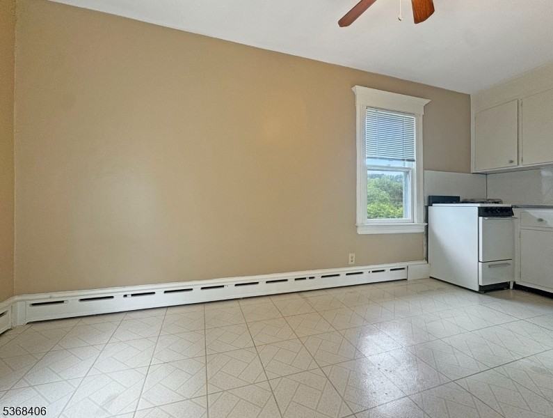 9 Regent St #9 - Photo 3 of 13