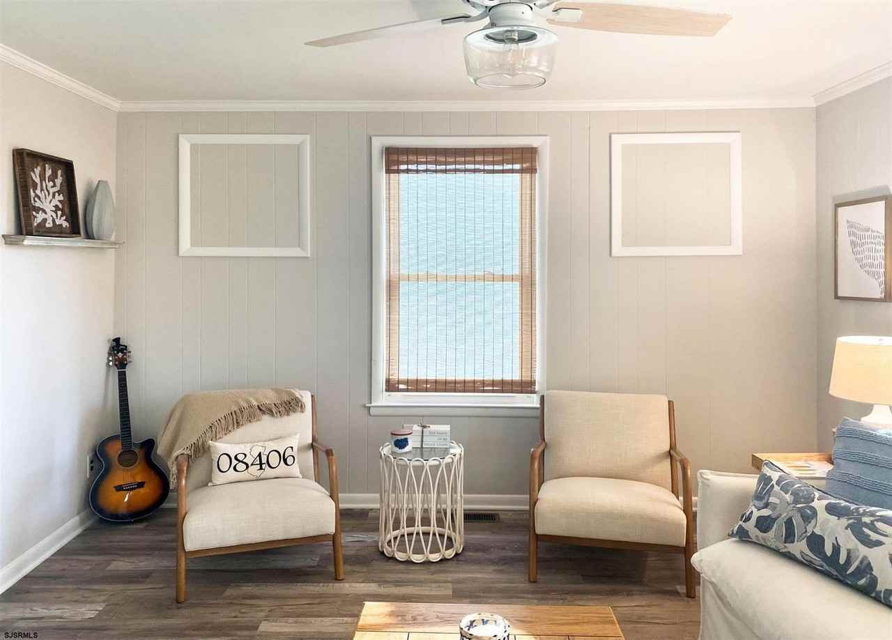 107 N Newark Ave - Photo 3 of 17