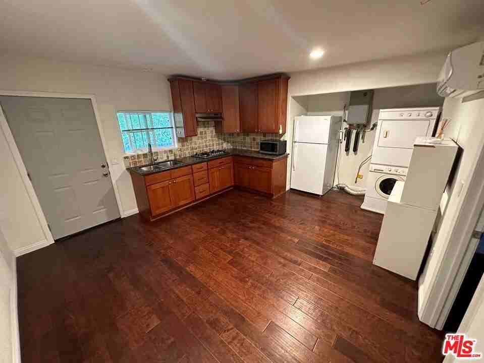 4848 Oakwood Ave #1-2-1-2 - Photo 3 of 8