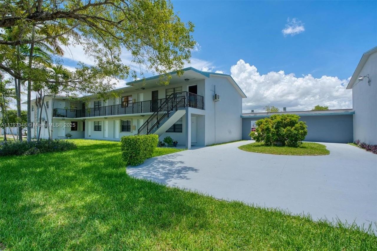 4590 Sw 67th Ave #19-19 - Photo 2 of 22