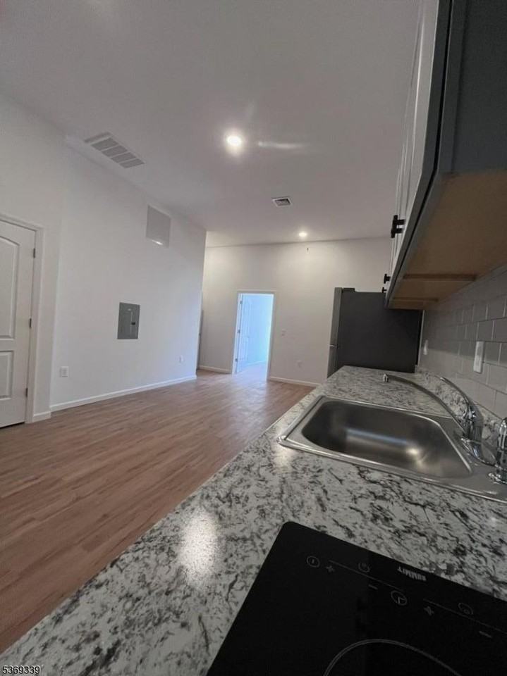 210 Broad St #3-3 - Photo 3 of 5