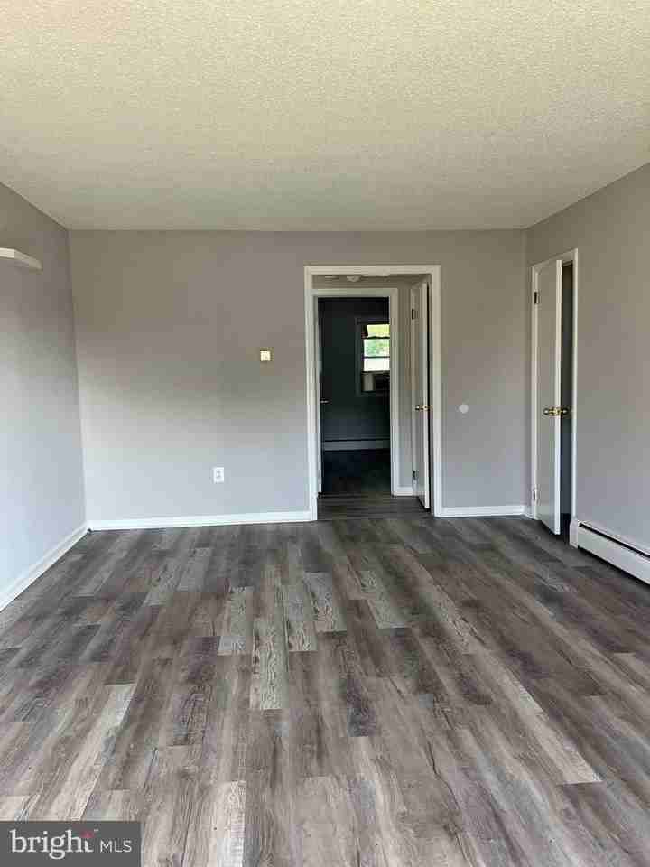 101 Dartmouth Ave #101 - Photo 2 of 17