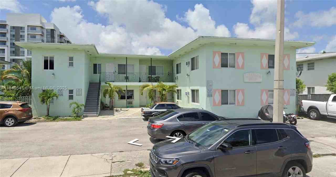 521 Ne 82nd Ter #8-8