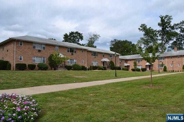 16 Van Buren Ave #22A22A - Photo 2 of 21