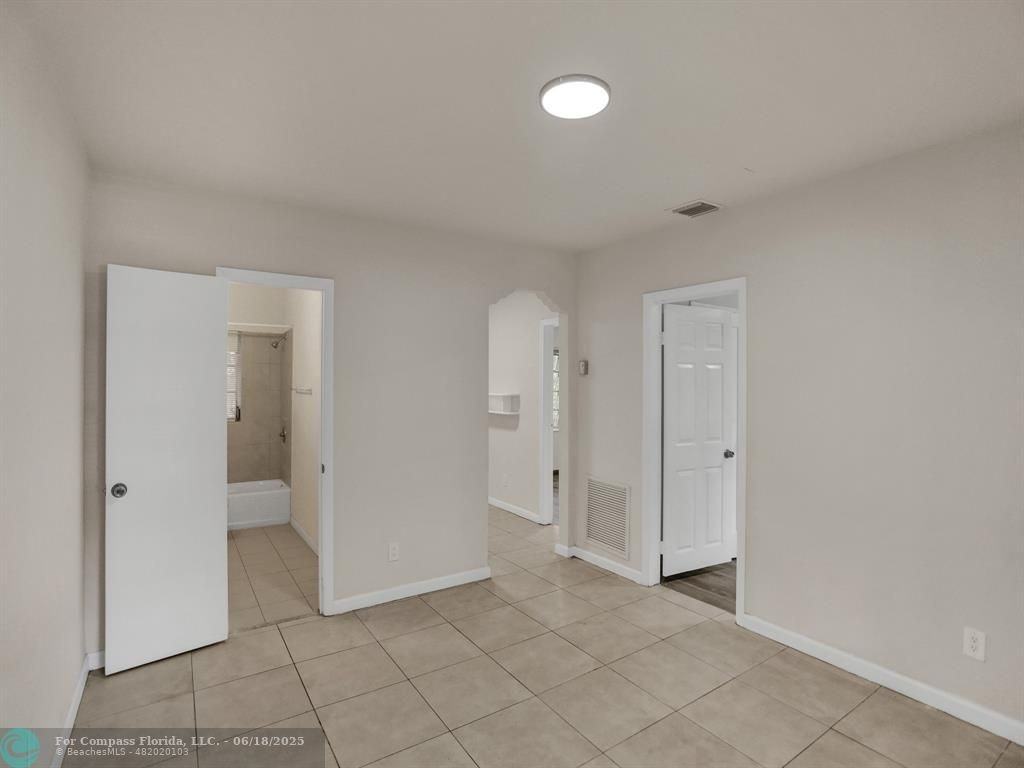 535 Nw 91st St #1-1 - Photo 3 of 19