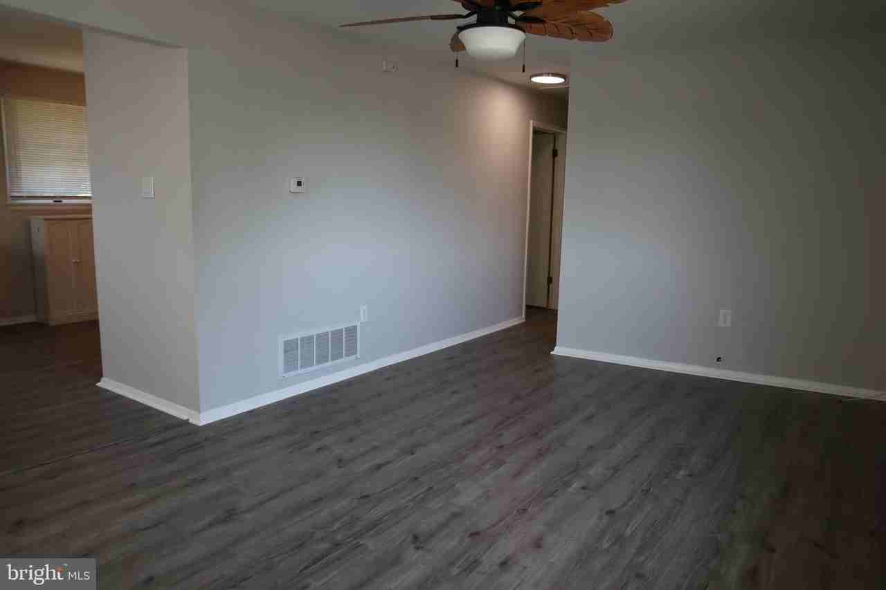 332 Bailey Ave #BB - Photo 3 of 13