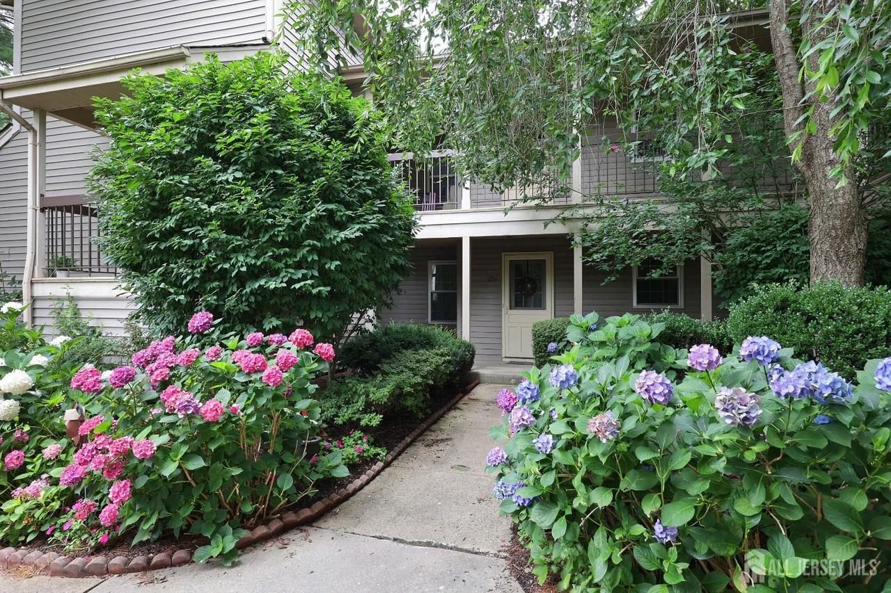 123G Concordia Cir #GG - Photo 3 of 33