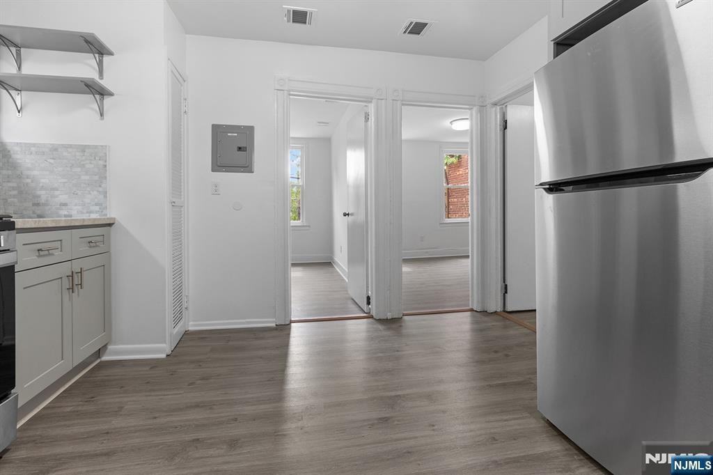 262 Parker Ave #262 - Photo 2 of 11