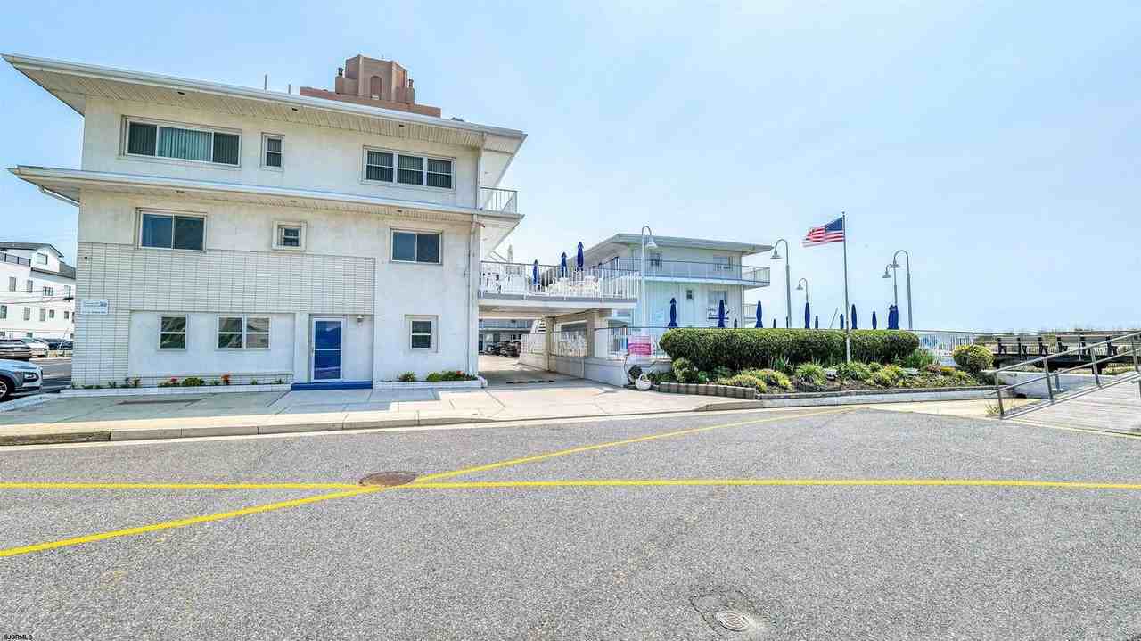 5800 Boardwalk #100-100 - Photo 2 of 23