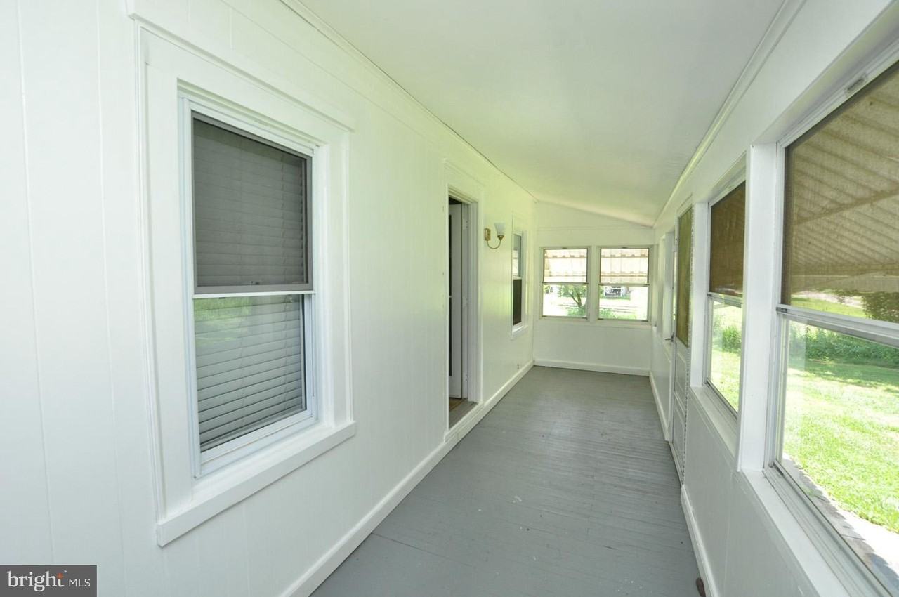 311 Delaware Ave #311 - Photo 3 of 24