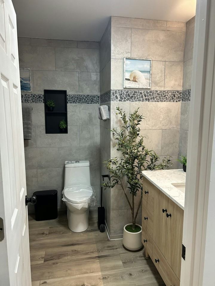 1425 Brentwood Drive - Photo 3 of 19