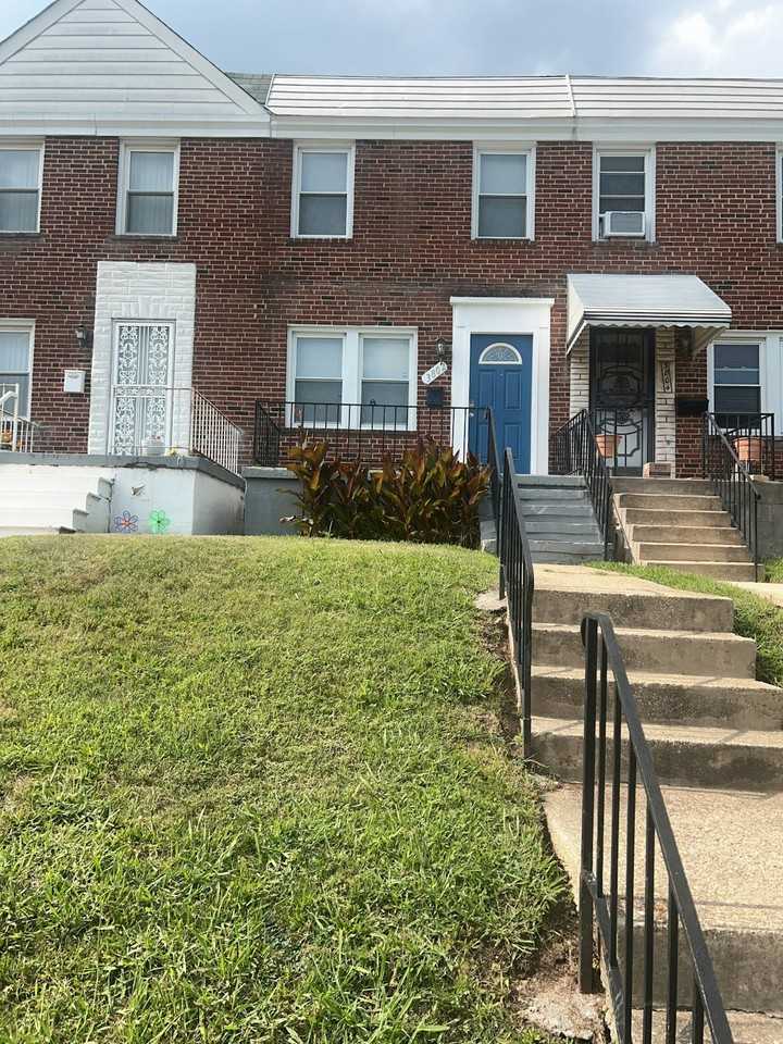 3802 Lyndale Avenue - Photo 2 of 20