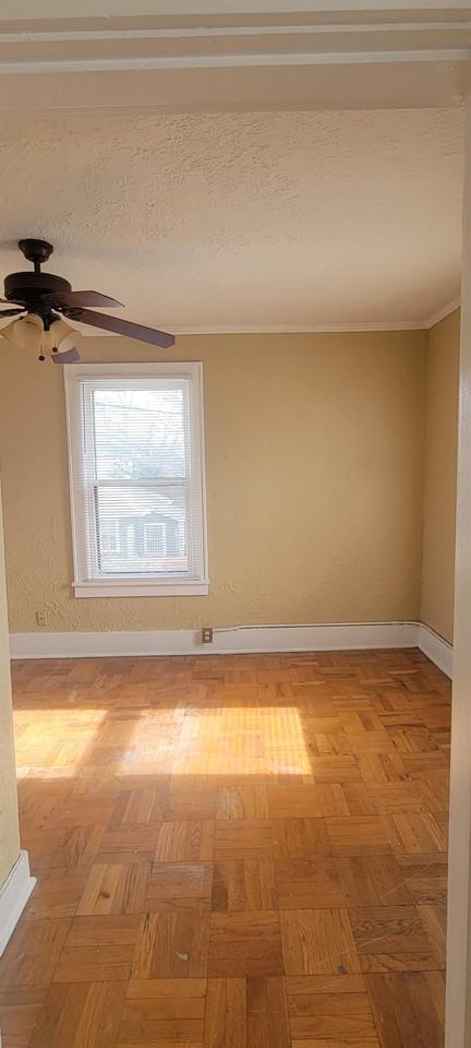 1239 Agnes Place - Photo 3 of 21