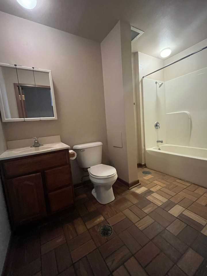 20 Forest Avenue - Photo 2 of 7