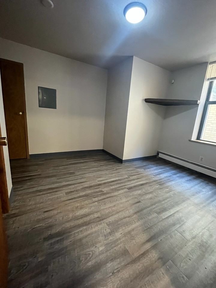 20 Forest Avenue - Photo 4 of 7