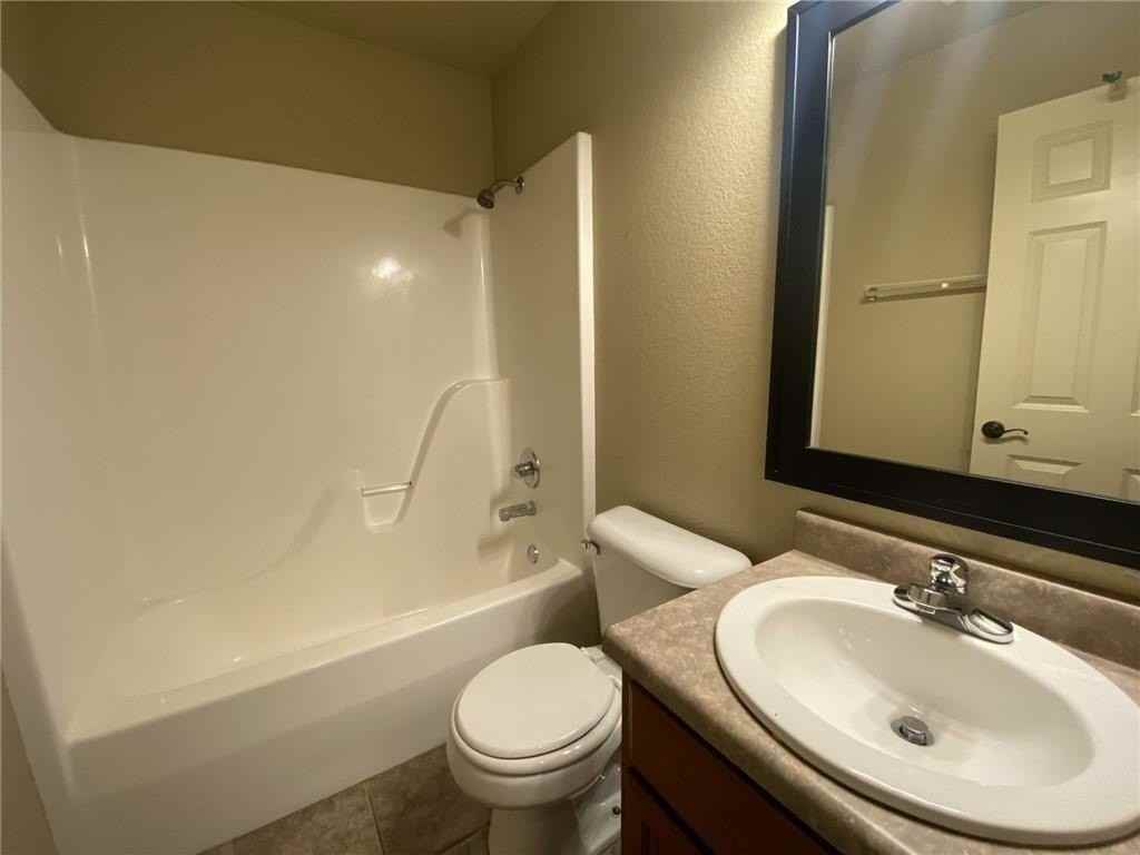 3591 W Chevaux Dr - Photo 7 of 8