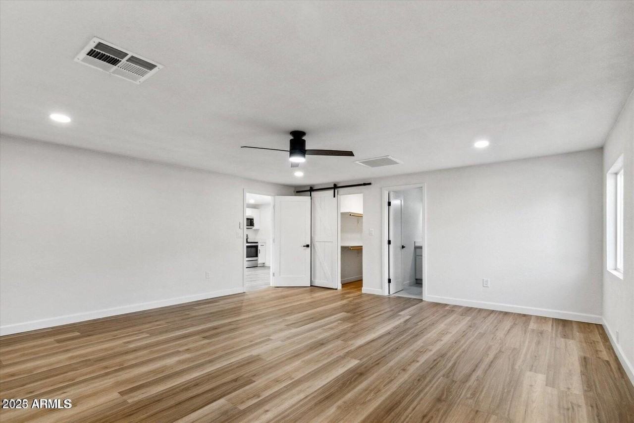 4150 E Sweetwater Ave - Photo 7 of 14