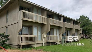 featured image of 1011 Seacliff Dr N