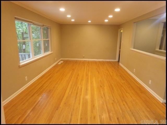 4404 Greenway Dr - Photo 3 of 22