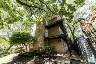 4610 N Dover St #2C - Photo 1 of 1