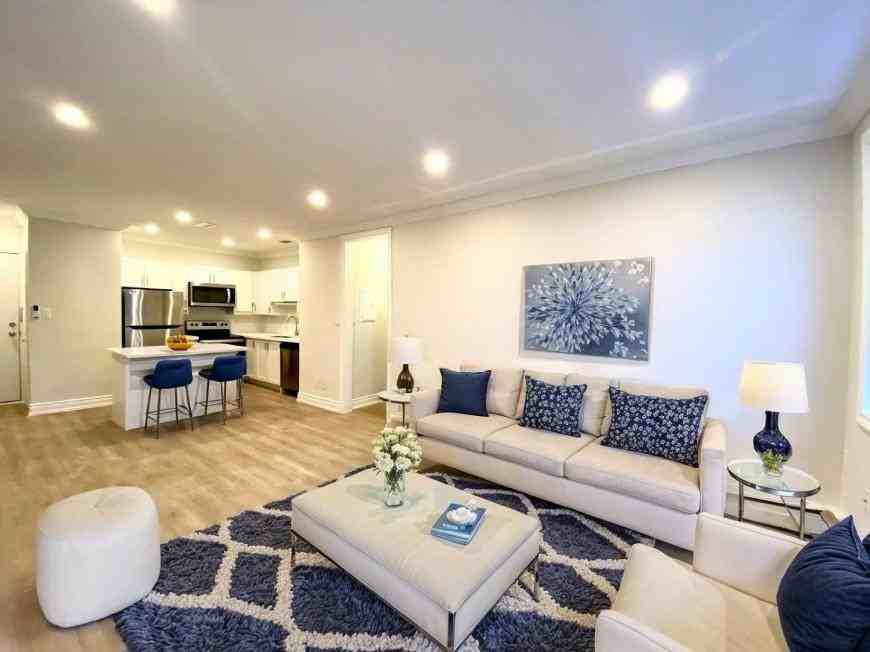 98 Joseph Crt - Photo 3 of 10