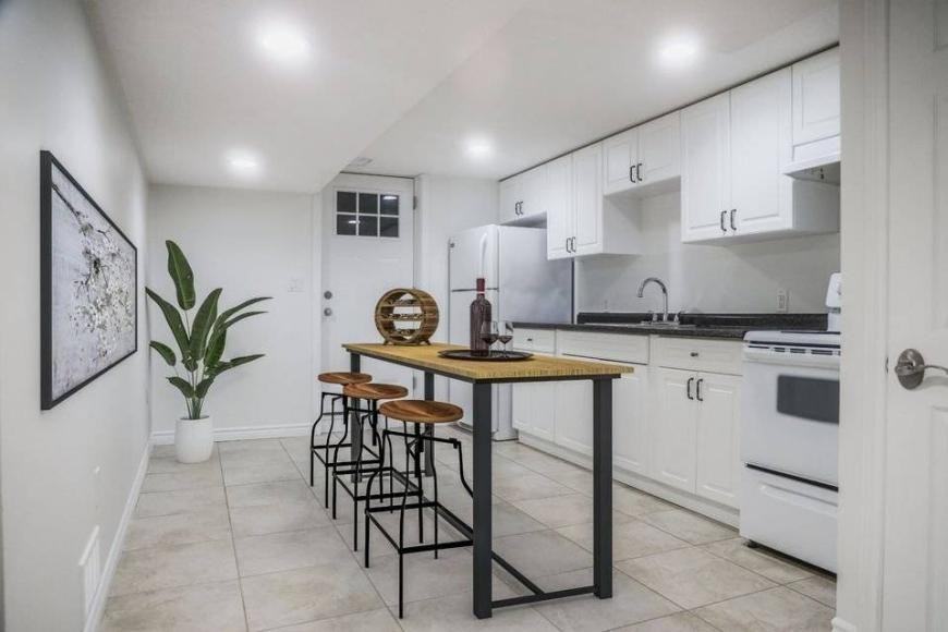 Hamilton - Photo 4 of 10