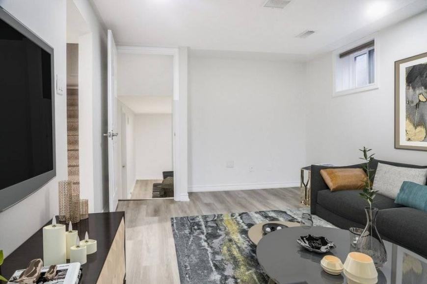 Hamilton - Photo 6 of 10