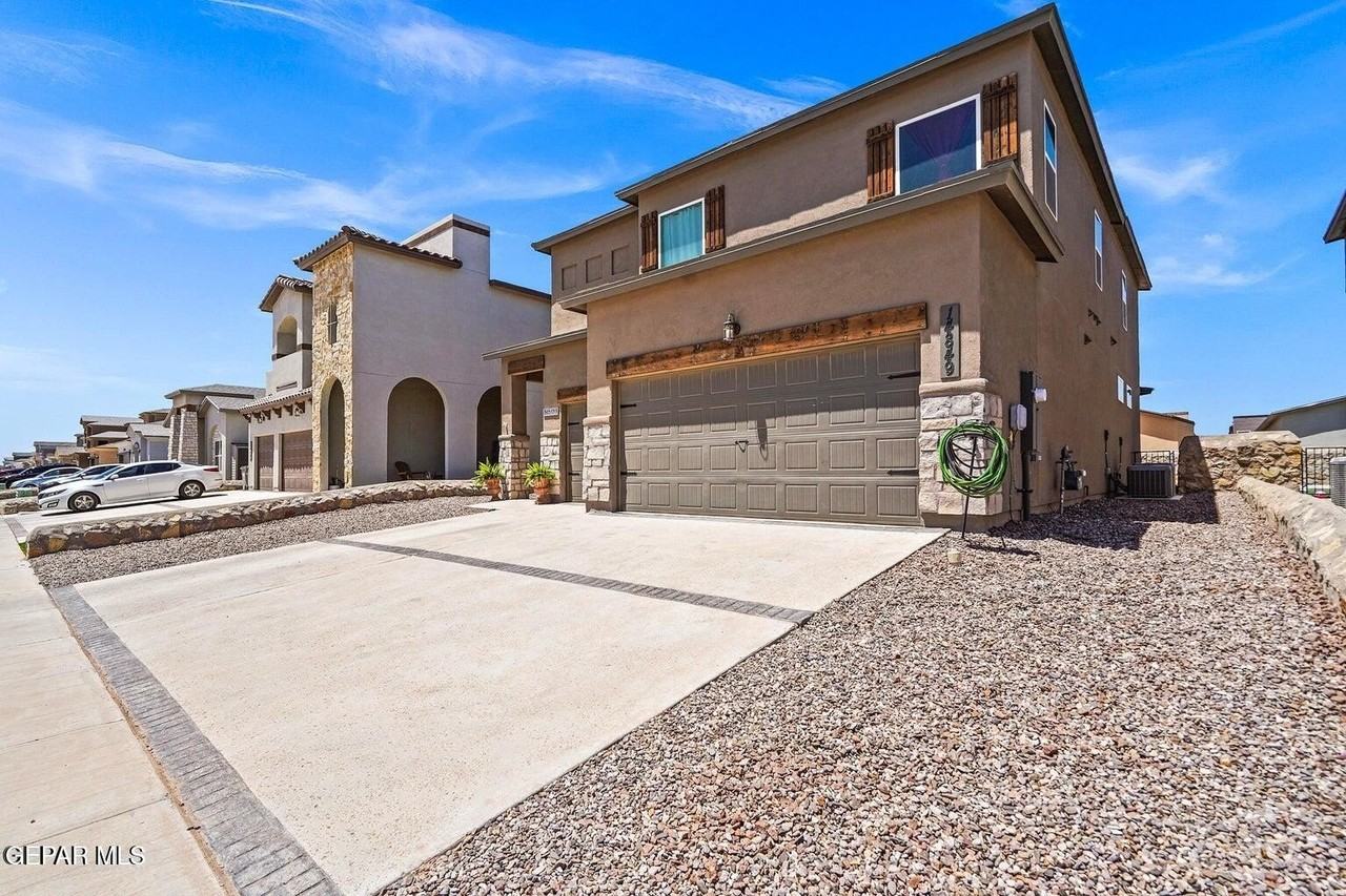 14849 Sam Garcia Ave - Photo 3 of 33