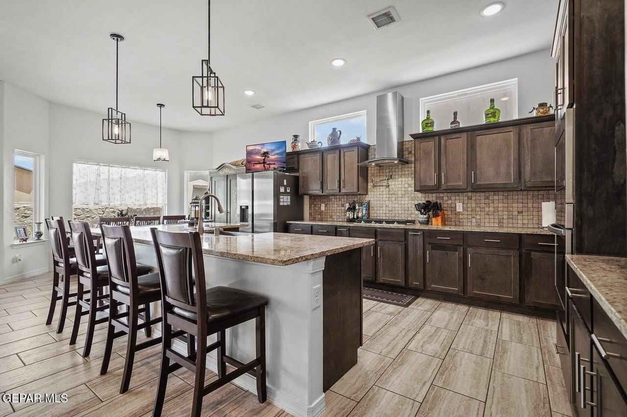 14849 Sam Garcia Ave - Photo 7 of 33