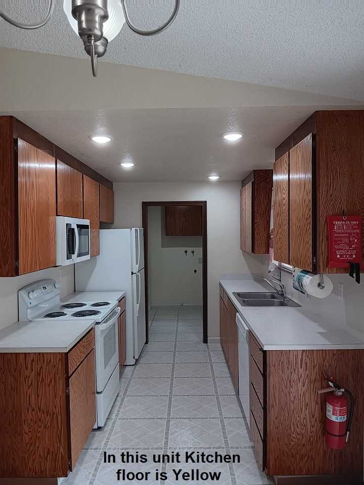 16420 16th Ave Ct E - Photo 4 of 28