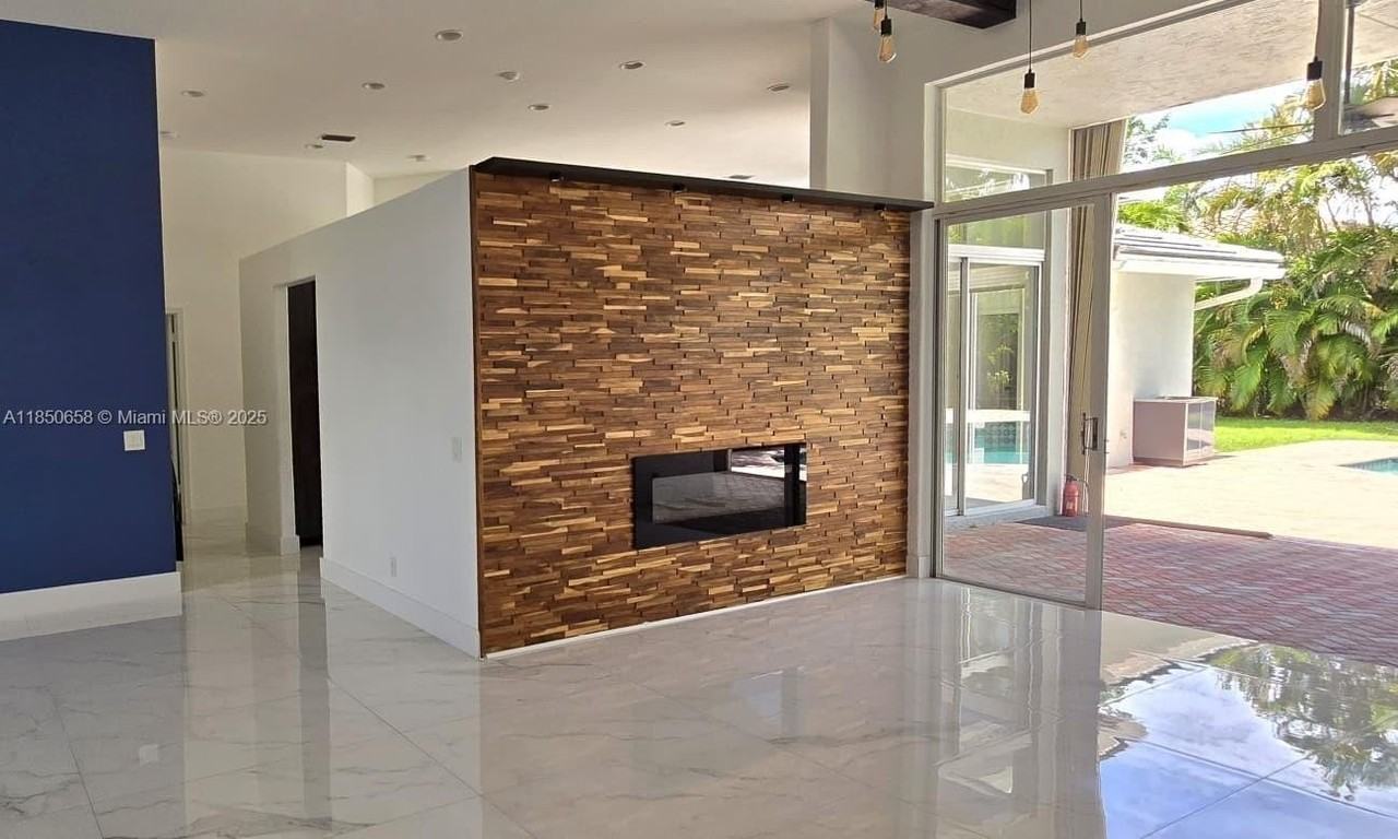 1506 Lantana Ct - Photo 3 of 28