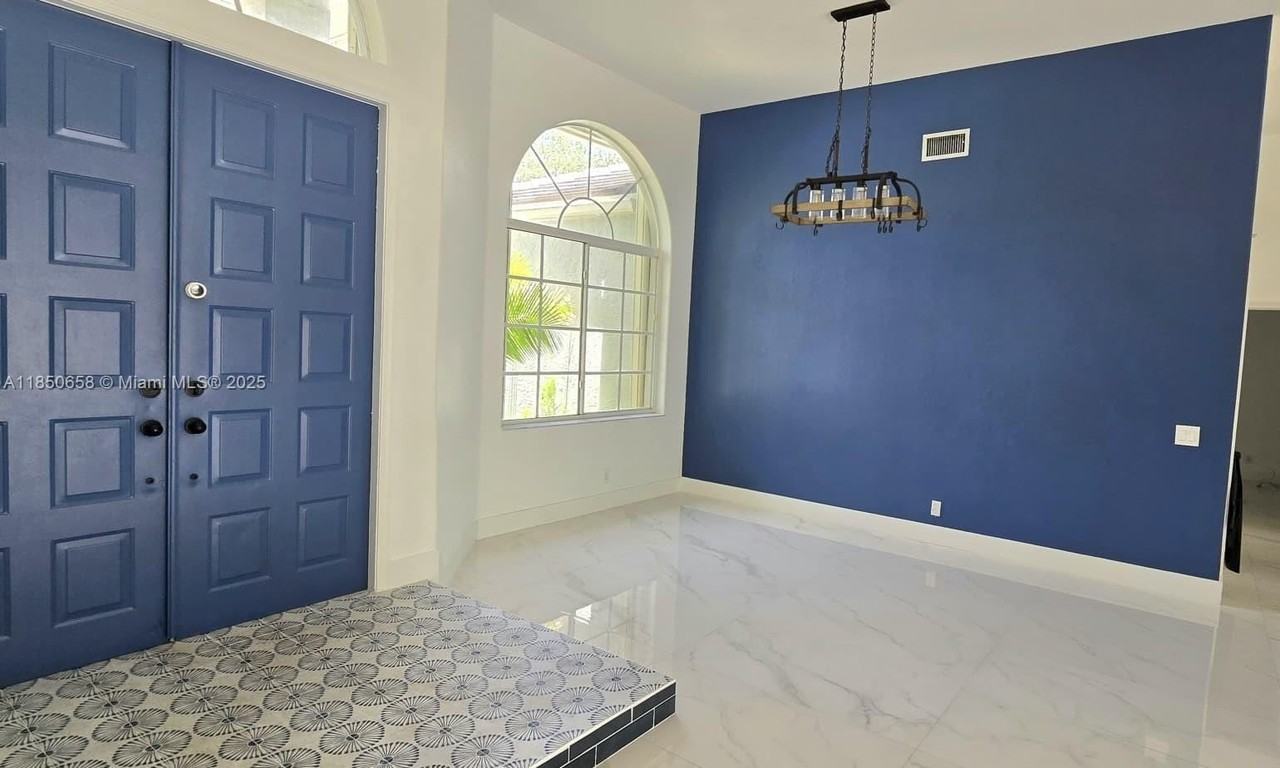 1506 Lantana Ct - Photo 6 of 28