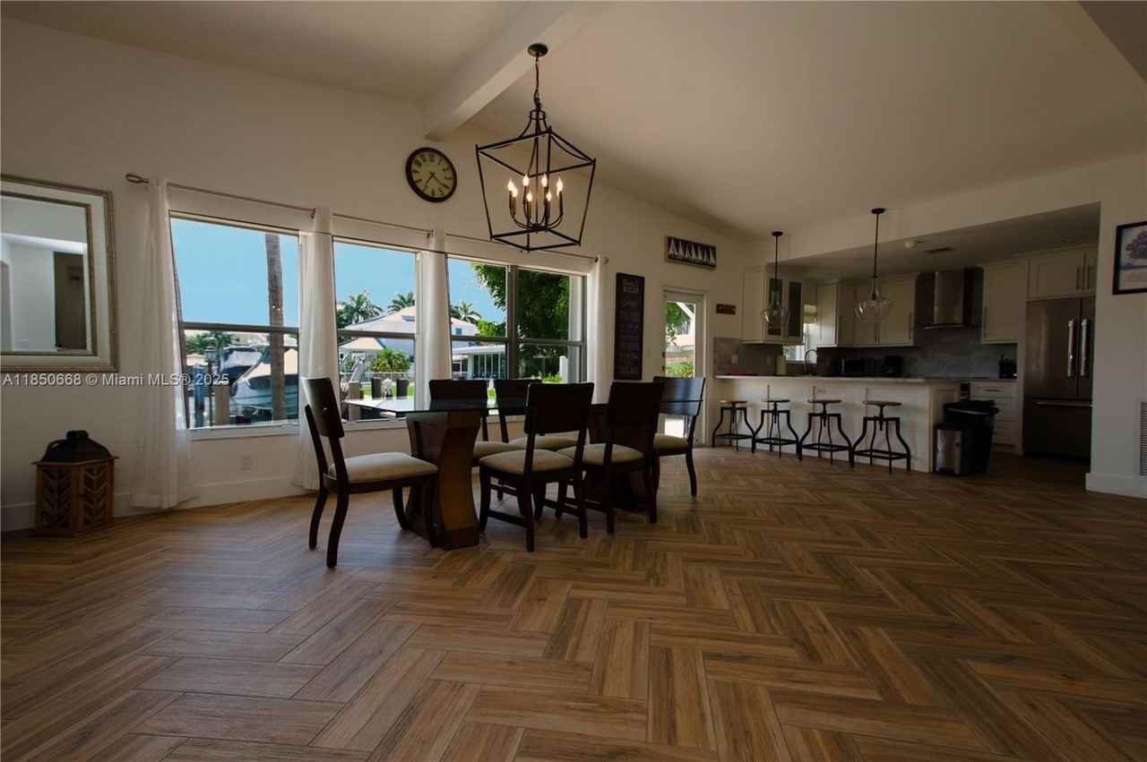 2305 N Ocean Blvd - Photo 7 of 21