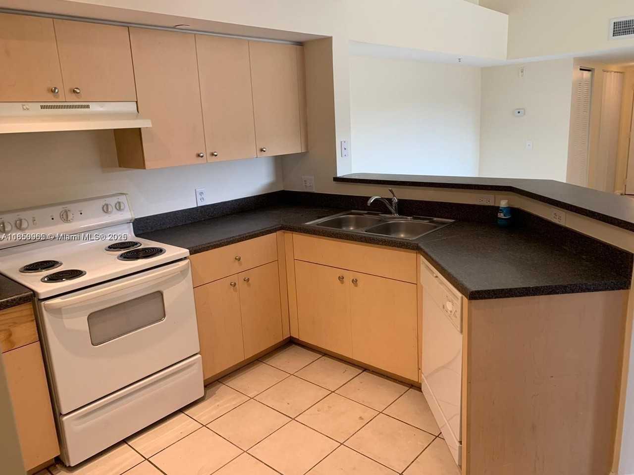 4041 San Marino Blvd #308 - Photo 4 of 30