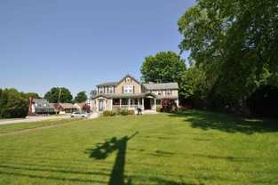 376 Main St #4 - Photo 1 of 1