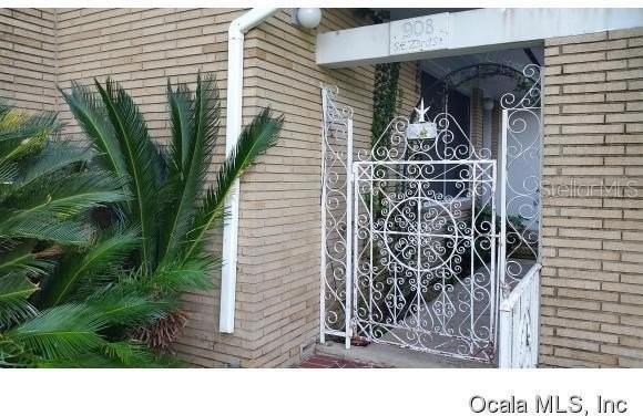 908 Se 23rd St - Photo 7 of 13